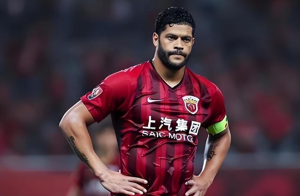 星空体育-申花训练场又要来新外援！能力不比路易斯差，未来将挑大梁