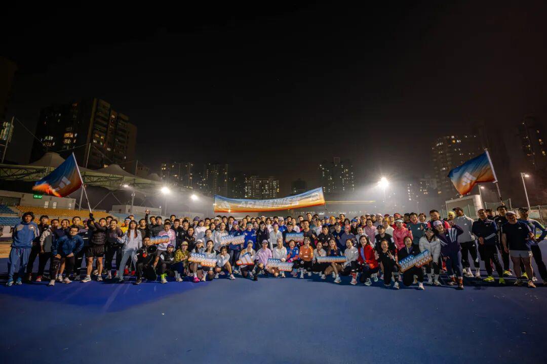 星空体育-平凡集结，向光起跑｜百练成金，逐金小队的半马启航记